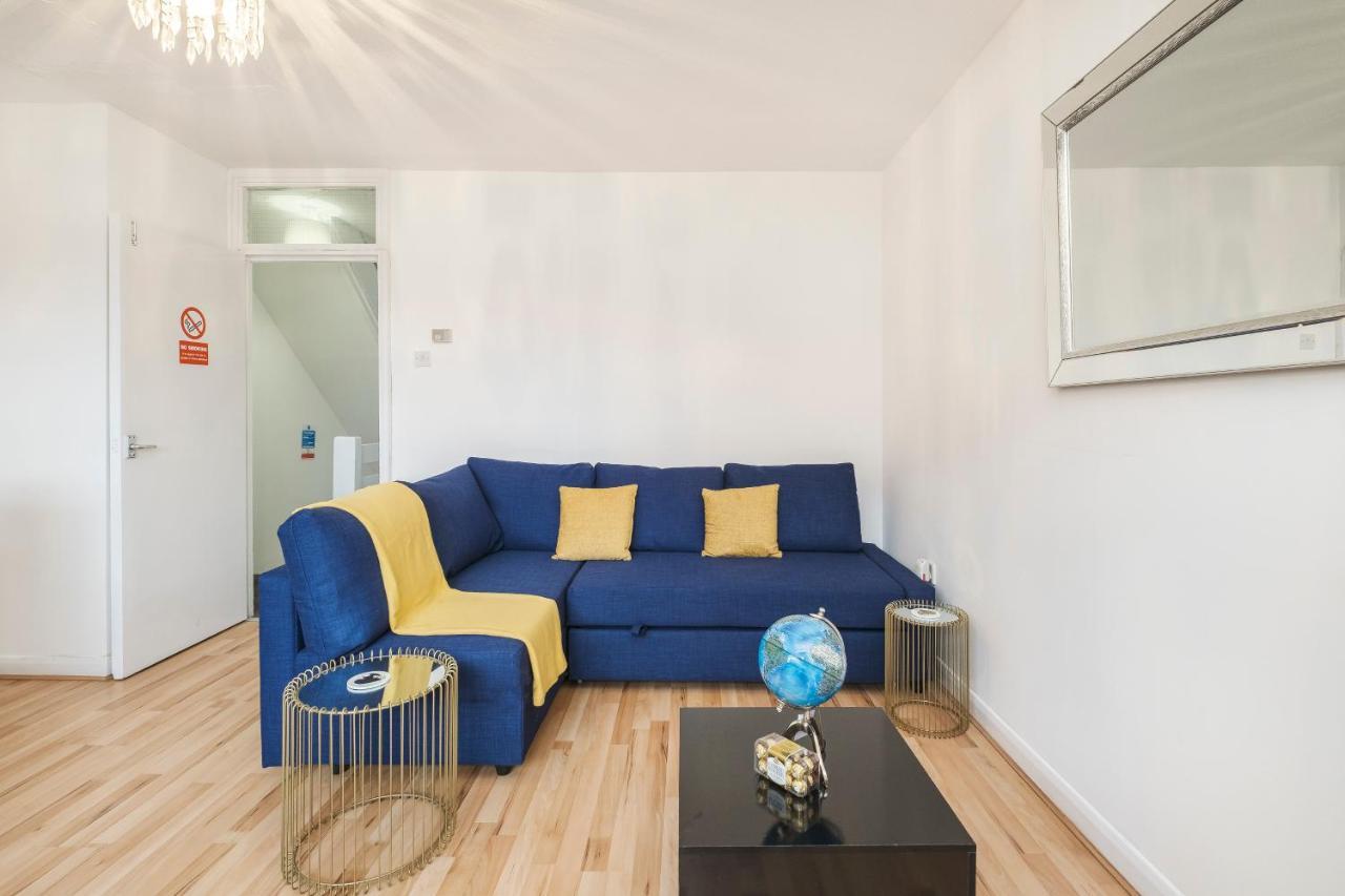 Spacious 3 Bed 1 Bath Hse W Guest Toilet W Parking Near Excel - E16 Londres Exterior foto